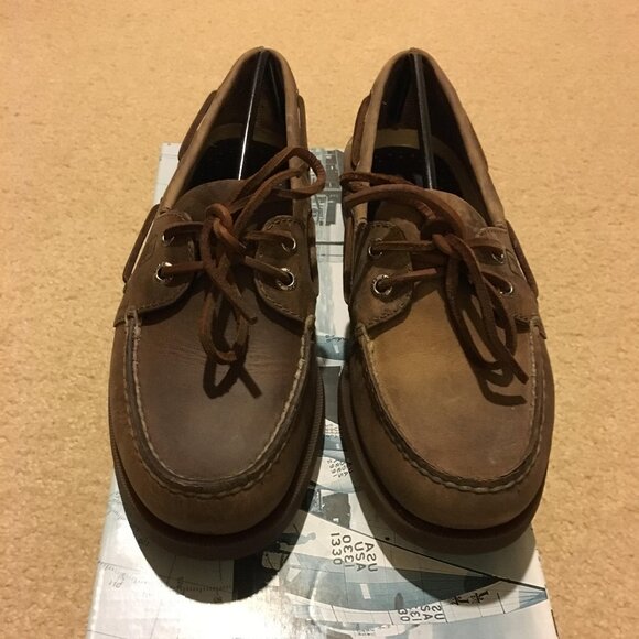 New Sperry A/O 2 Eye Riverboat, men's size US 8 - Picture 1 of 4